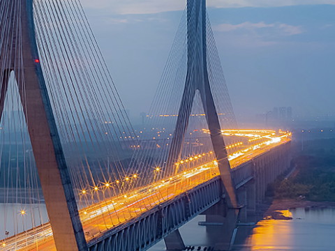 交通事故評估費用誰來承擔？